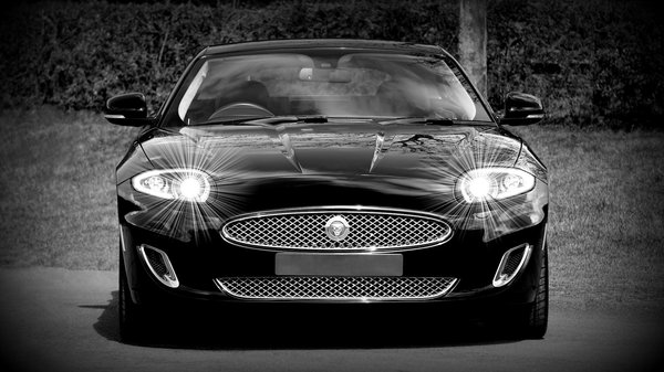 Quels sont les meilleurs produits pour entretenir les sièges en Alcantara des voitures de sport?